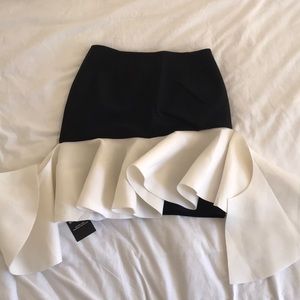 Storets XS small skirt black and white Louise
